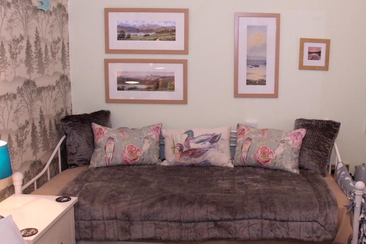 Invergarry Room Only Guest House For Adults 윈더미어 외부 사진