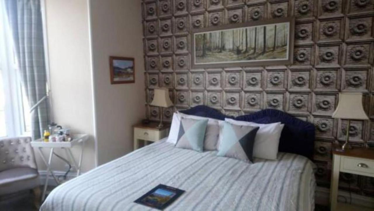 Invergarry Room Only Guest House For Adults 윈더미어 외부 사진